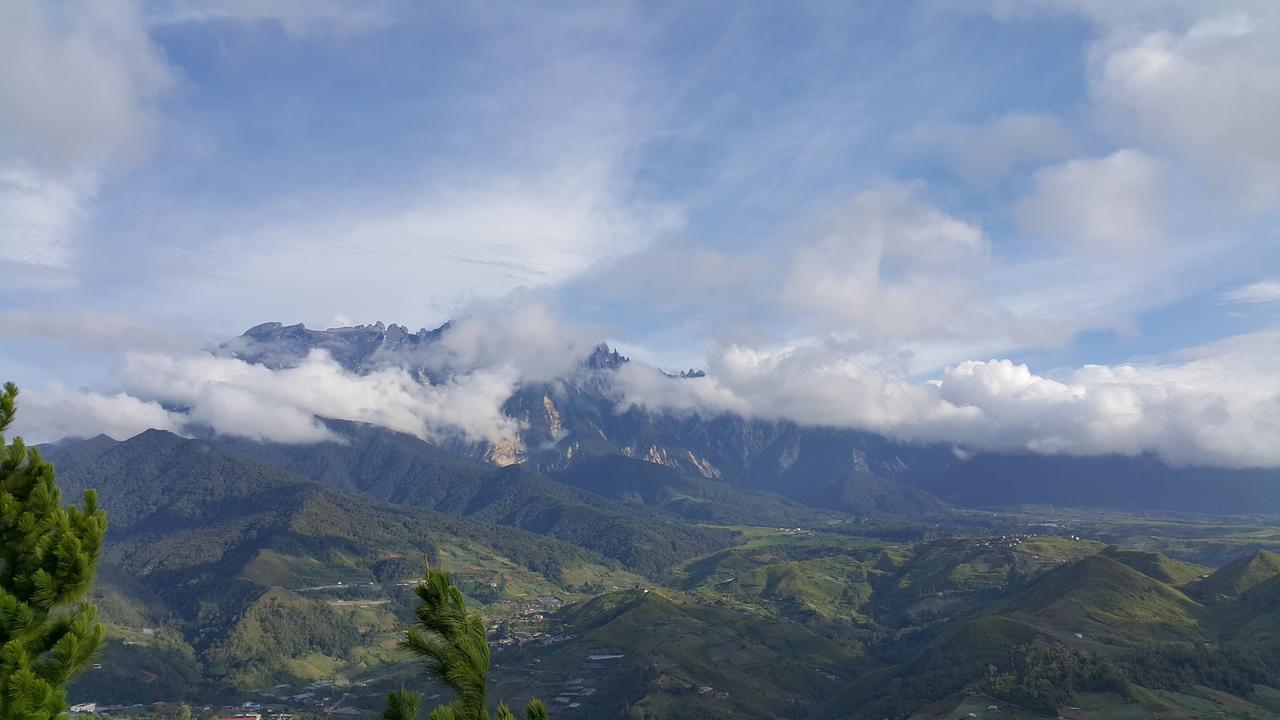 فندق كريستال هيل آر Kampong Kundassan المظهر الخارجي الصورة